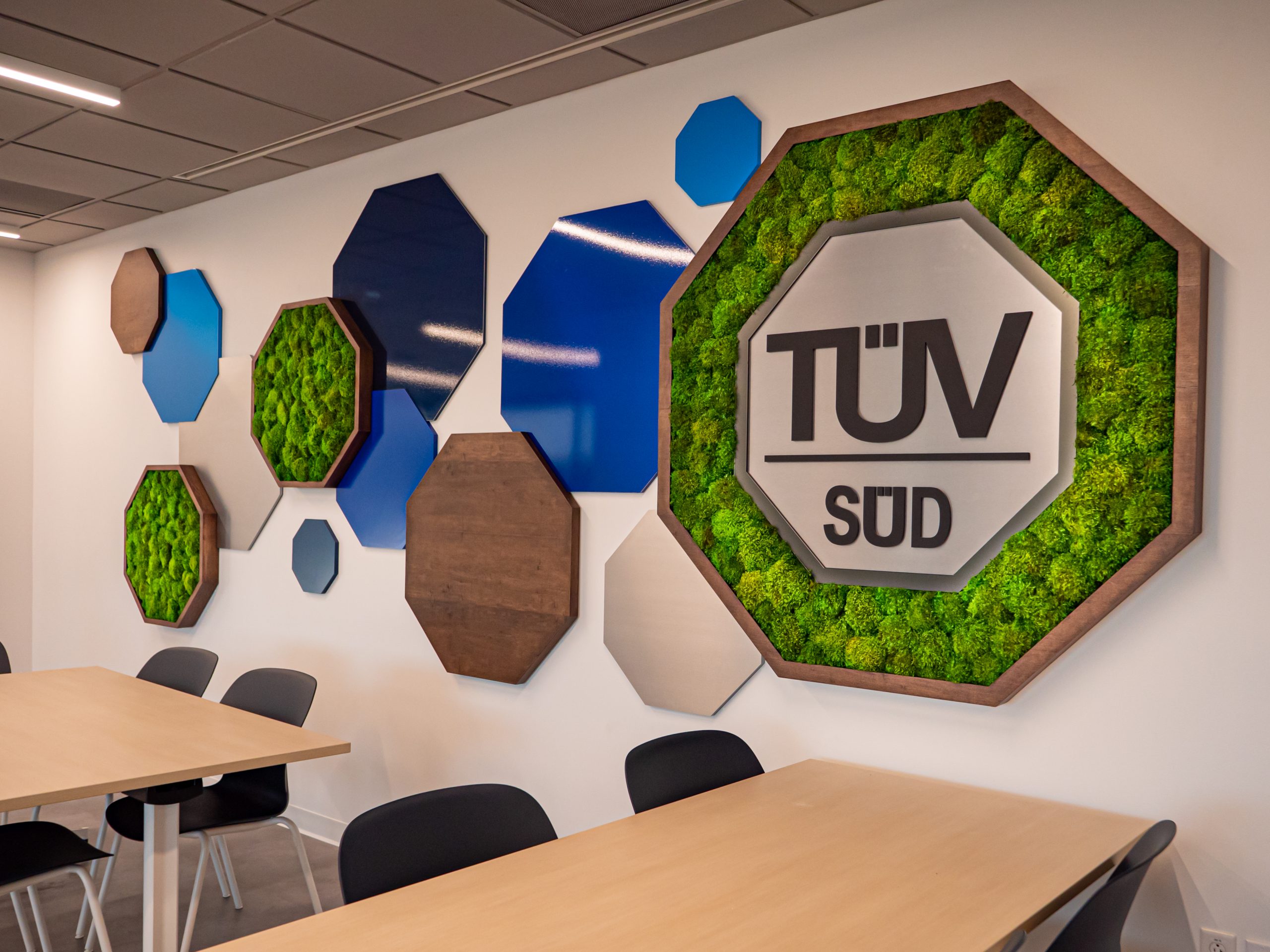 TUV SUD-03
